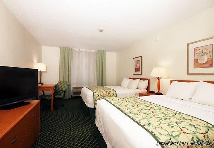 Americinn By Wyndham Hudson Habitación foto