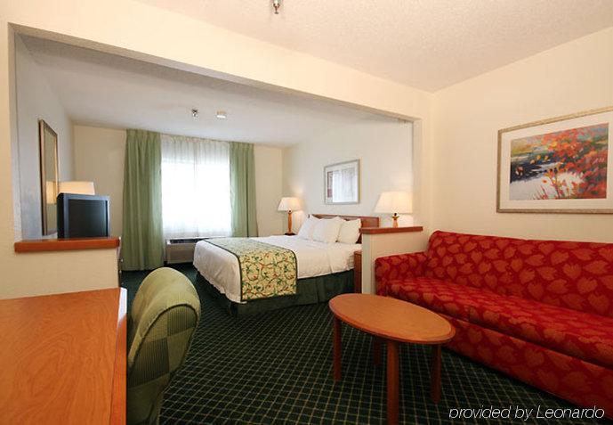Americinn By Wyndham Hudson Habitación foto